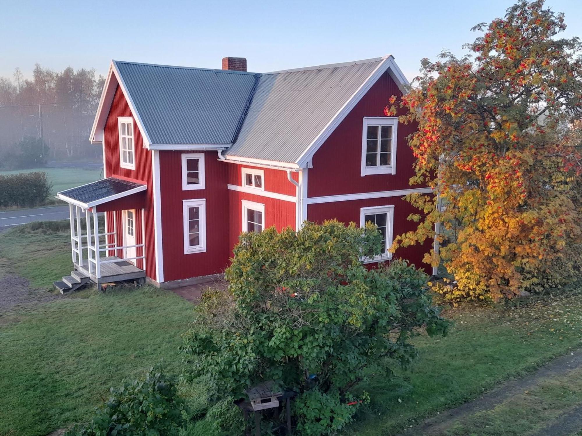 Authentic Scandinavian Log House Kalix Exterior photo